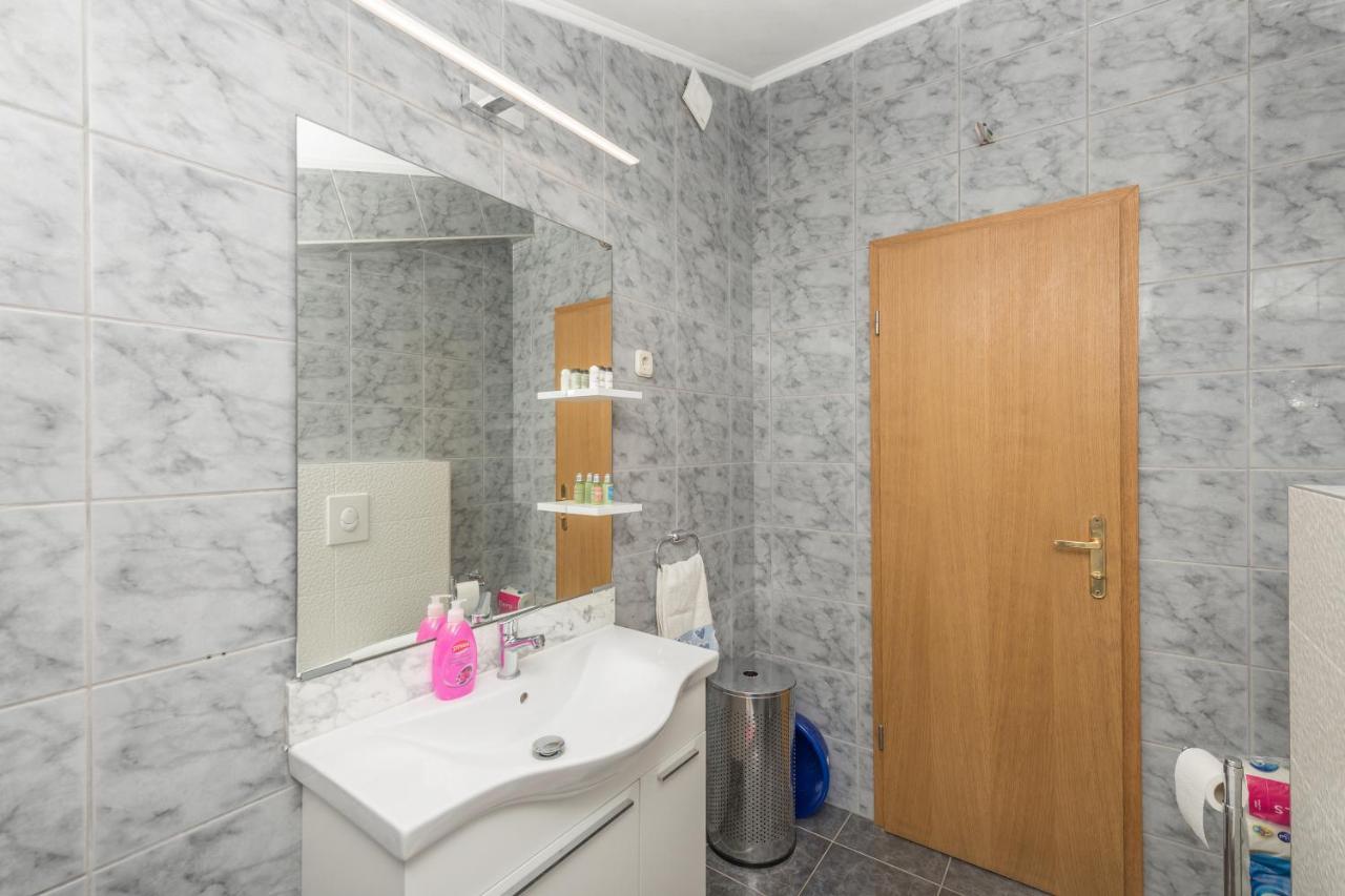 Apartments Zoka Makarska Zewnętrze zdjęcie