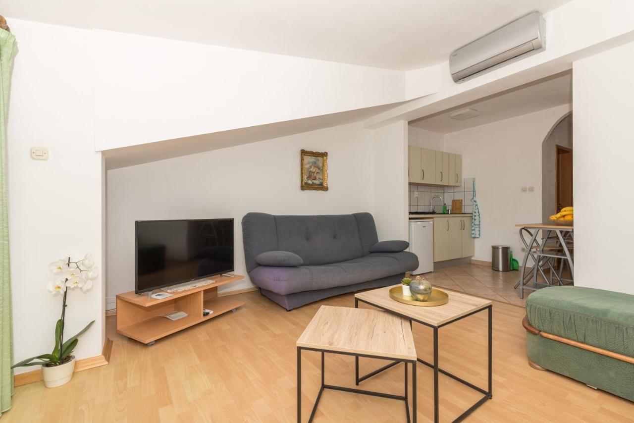 Apartments Zoka Makarska Zewnętrze zdjęcie