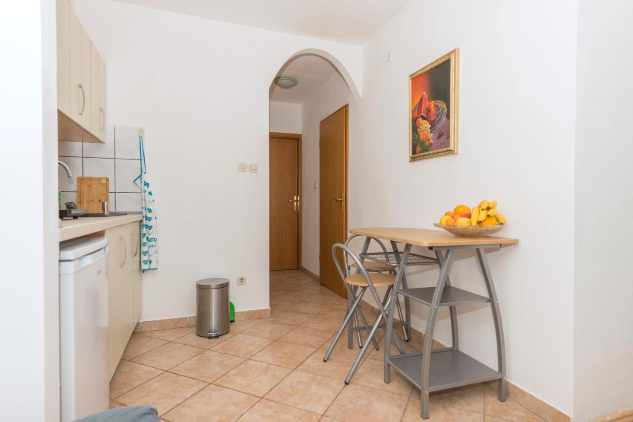 Apartments Zoka Makarska Zewnętrze zdjęcie